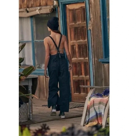 Free People Women’s Savannah Overalls Jumpsuit Wide Leg Flare Black Textured M - Picture 2 of 15